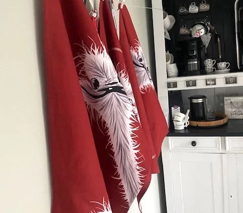 Bick Börd Geschirrtücher in rot mit weissem Bick Börd Aufdruck.